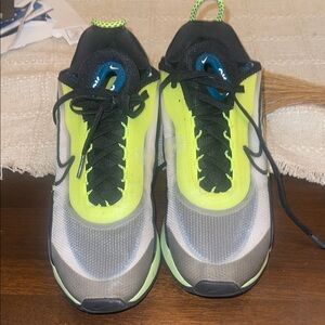 Mens Nike Nike Air Max 2090
Volt size 8
